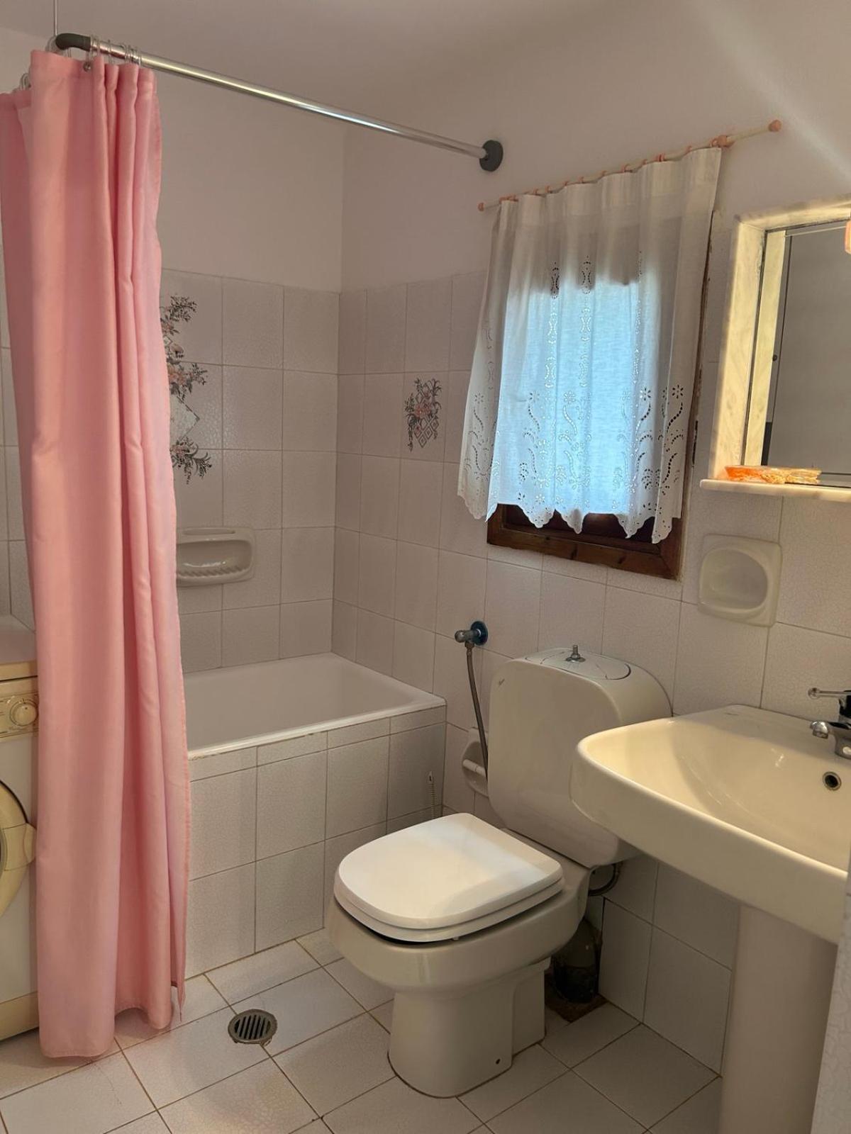 Grandpa Simos' Traditional Guest House Agios Romanos Bagian luar foto